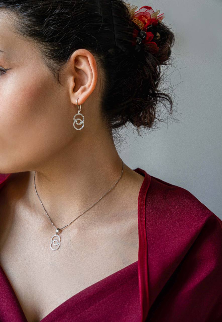 نیم‌ست نقره زنانه مدل 085 عیار ۹۲۵ طرح ظریف و کلاسیک